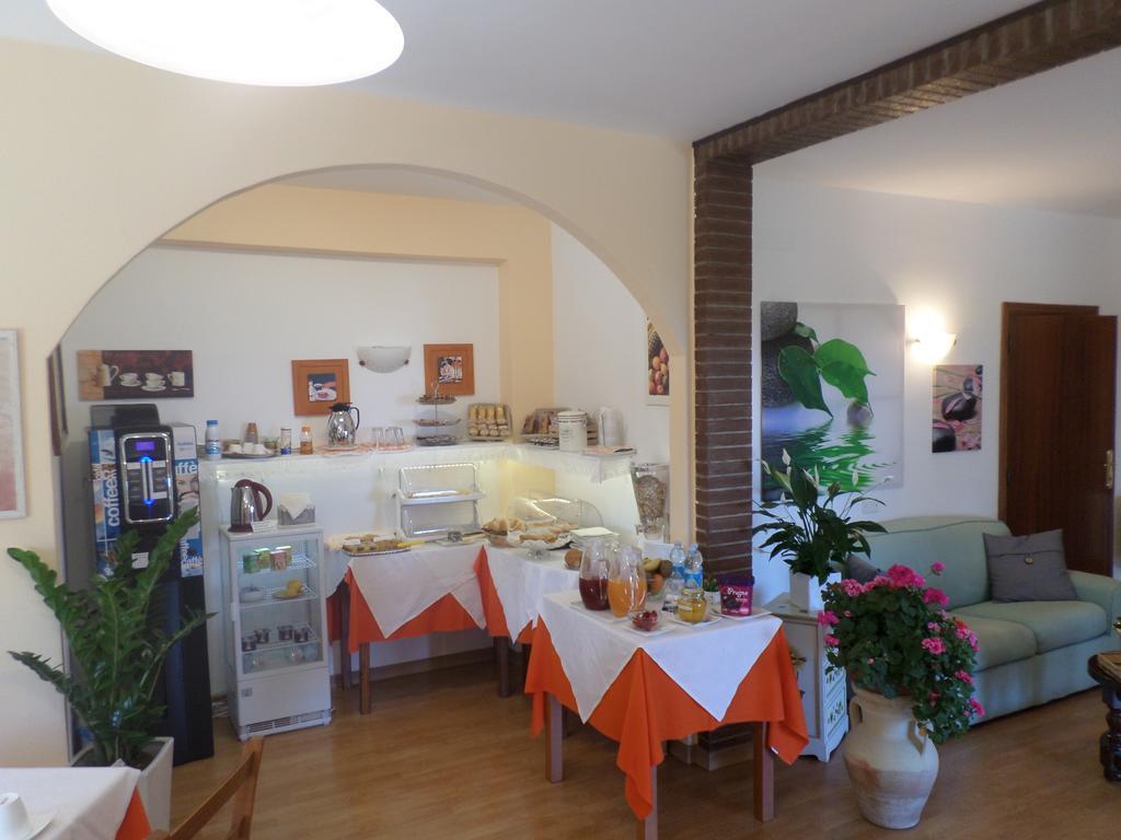 Bed And Breakfast " Il Tesoro Di Mario " Falconara Marittima Exterior foto